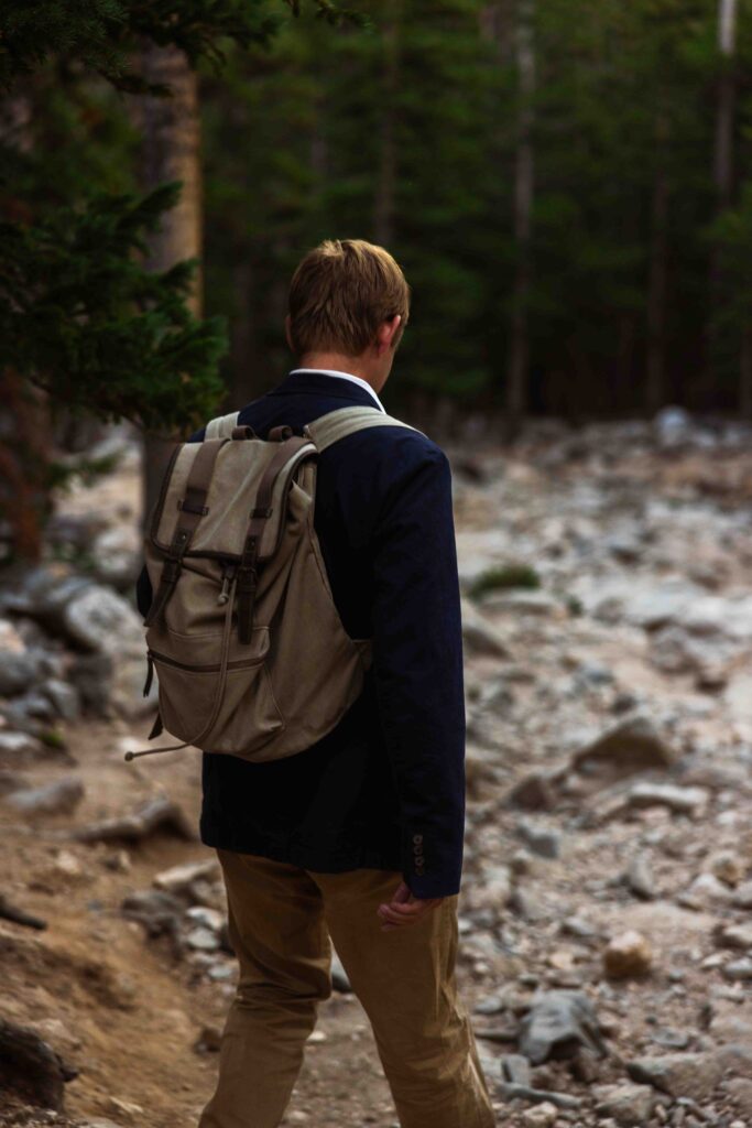 hiking for elopement